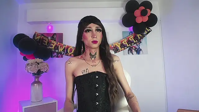 Snapshot of Aniie_Doll chatting on October 12, 2025, 8:41 pm Aniie Doll online show from October 12, 2025, 8:41 pm