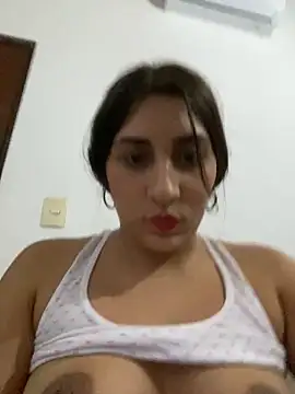 Snapshot of bigasssweet_2 chatting on December 6, 2024, 10:08 pm bigasssweet 2 online show from December 6, 2024, 10:08 pm