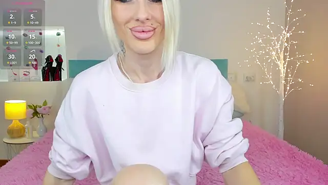 Snapshot of Lana_kitty__ chatting on January 30, 2025, 10:19 pm Lana kitty online show from January 30, 2025, 10:19 pm