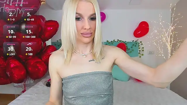 Snapshot of Lana_kitty__ chatting on February 14, 2025, 11:20 pm Lana kitty online show from February 14, 2025, 11:20 pm