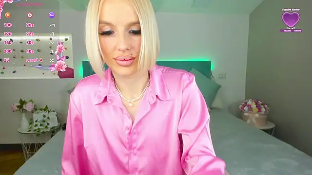 Snapshot of Lana_kitty__ chatting on March 22, 2025, 9:21 pm Lana kitty online show from March 22, 2025, 9:21 pm