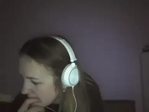 Milaniya261 online show from February 24, 2025, 1:46 am