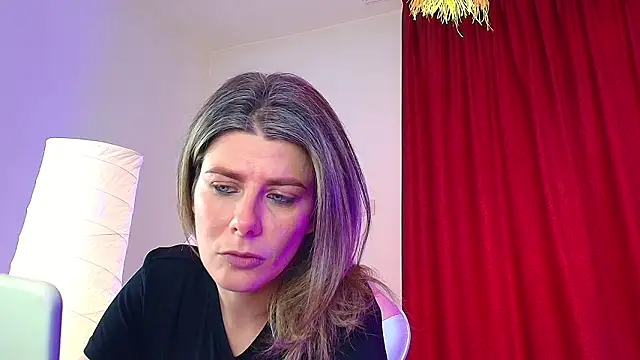 Anne Blueeyes online show from March 26, 2026, 3:17 pm