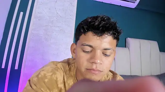 Jeffry wolvess online show from March 11, 2026, 12:05 am