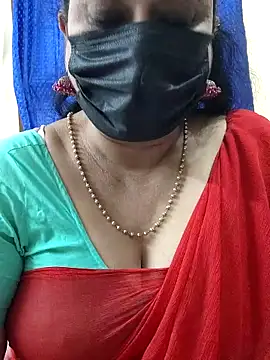 Snapshot of rekha_naier chatting on December 18, 2025, 10:32 am rekha naier online show from December 18, 2025, 10:32 am