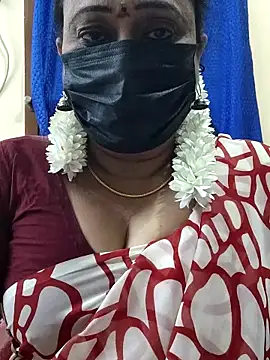 Snapshot of rekha_naier chatting on February 3, 2026, 5:29 pm rekha naier online show from February 3, 2026, 5:29 pm