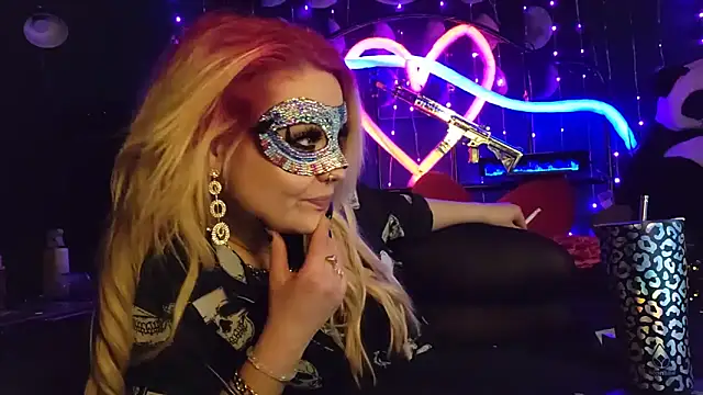 anonymouszN online show from November 8, 2025, 9:24 pm