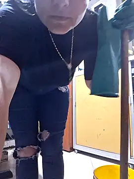 Snapshot of nidia2026 chatting on February 13, 2025, 12:35 am nidia2026 online show from February 13, 2025, 12:35 am