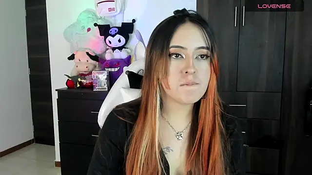 SarahXRusso online show from March 3, 2025, 5:09 am