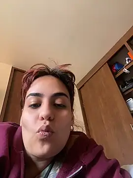 Snapshot of name_less_lulu chatting on June 1, 2026, 3:14 pm name less lulu online show from June 1, 2026, 3:14 pm