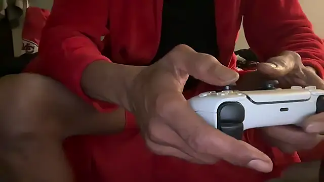 Snapshot of skarfosbabes69 chatting on January 25, 2025, 12:58 pm skarfosbabes69 online show from January 25, 2025, 12:58 pm