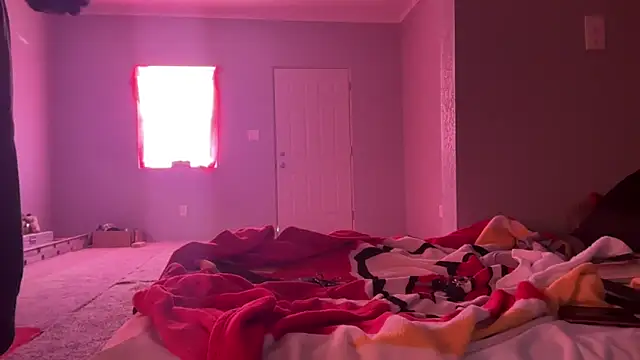 Snapshot of skarfosbabes69 chatting on September 17, 2025, 12:45 am skarfosbabes69 online show from September 17, 2025, 12:45 am