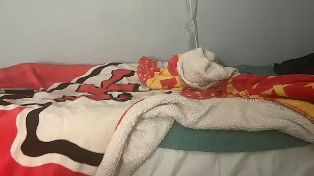 Snapshot of skarfosbabes69 chatting on September 27, 2025, 6:40 am skarfosbabes69 online show from September 27, 2025, 6:40 am