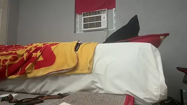 Snapshot of skarfosbabes69 chatting on October 5, 2025, 2:21 am skarfosbabes69 online show from October 5, 2025, 2:21 am