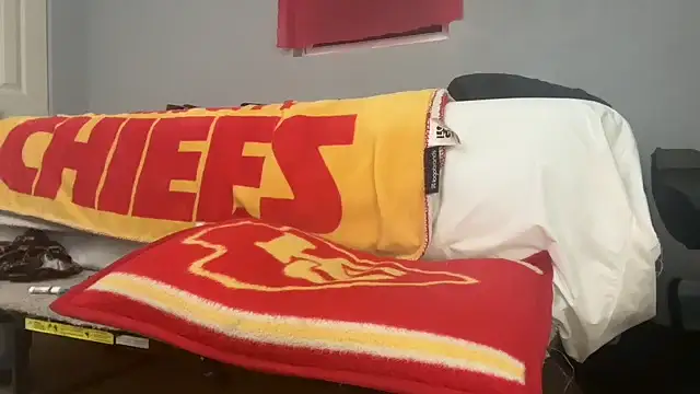 Snapshot of skarfosbabes69 chatting on October 10, 2025, 12:20 am skarfosbabes69 online show from October 10, 2025, 12:20 am