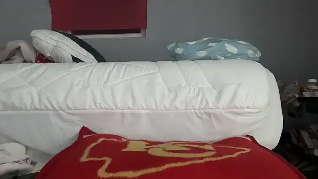 Snapshot of skarfosbabes69 chatting on October 20, 2025, 4:02 am skarfosbabes69 online show from October 20, 2025, 4:02 am