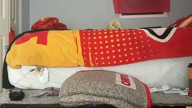 Snapshot of skarfosbabes69 chatting on November 9, 2025, 1:04 am skarfosbabes69 online show from November 9, 2025, 1:04 am