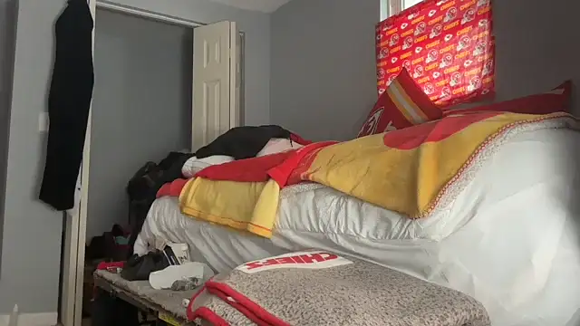 Snapshot of skarfosbabes69 chatting on November 15, 2025, 4:58 pm skarfosbabes69 online show from November 15, 2025, 4:58 pm