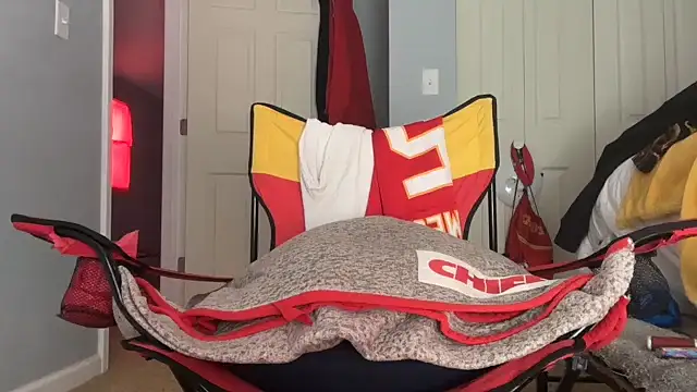 Snapshot of skarfosbabes69 chatting on November 19, 2025, 4:40 pm skarfosbabes69 online show from November 19, 2025, 4:40 pm