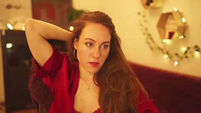 Snapshot of Berberis__Silene chatting on December 28, 2024, 5:57 pm Berberis Silene online show from December 28, 2024, 5:57 pm