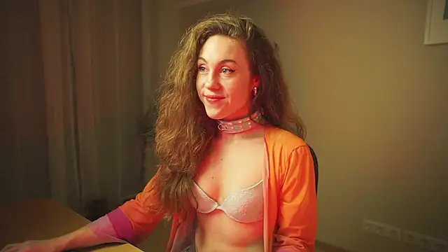 Berberis  Silene online show from November 5, 2025, 4:51 pm