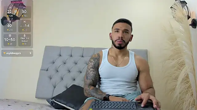 Snapshot of bruno_miller_ chatting on May 15, 2026, 9:33 pm bruno miller online show from May 15, 2026, 9:33 pm
