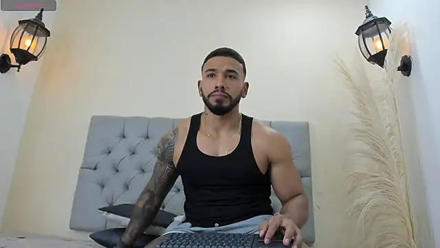 Snapshot of bruno_miller_ chatting on May 22, 2026, 9:09 pm bruno miller online show from May 22, 2026, 9:09 pm