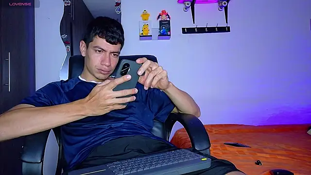 Snapshot of Nymphobuddies chatting on September 9, 2025, 9:58 pm Nymphobuddies online show from September 9, 2025, 9:58 pm