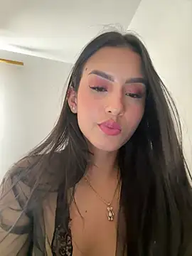  AmberSmithh online show from January 4, 2025, 4:32 pm