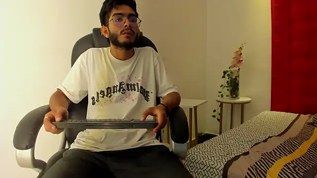 orion perla online show from February 12, 2025, 1:41 am