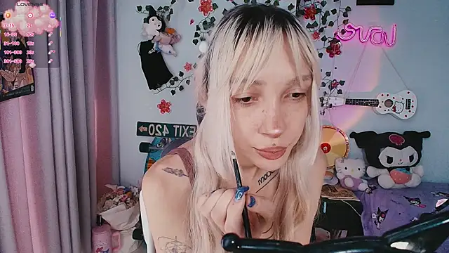 Snapshot of sweed_angel chatting on July 22, 2026, 7:00 am sweed angel online show from July 22, 2026, 7:00 am
