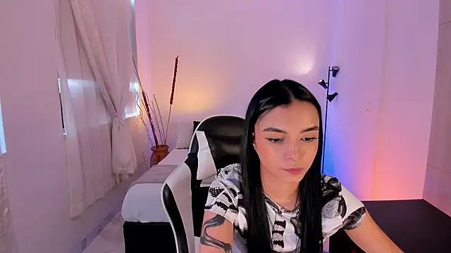 AnabelWolf online show from October 14, 2025, 4:30 pm