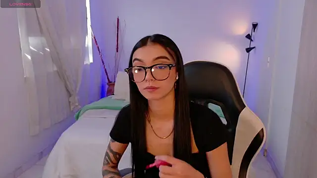 AnabelWolf online show from January 6, 2026, 3:16 pm