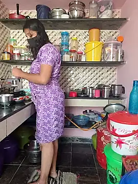 Snapshot of Tamil_Shalini_Lustyy chatting on October 13, 2025, 6:24 am Tamil Shalini Lustyy online show from October 13, 2025, 6:24 am