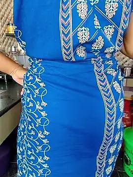 Snapshot of Tamil_Shalini_Lustyy chatting on October 26, 2025, 4:40 am Tamil Shalini Lustyy online show from October 26, 2025, 4:40 am