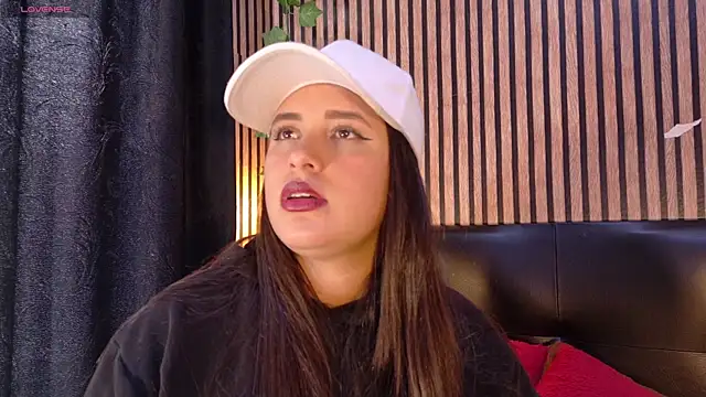 Snapshot of Victoria_Ponce1 chatting on September 17, 2025, 8:10 pm Victoria Ponce1 online show from September 17, 2025, 8:10 pm