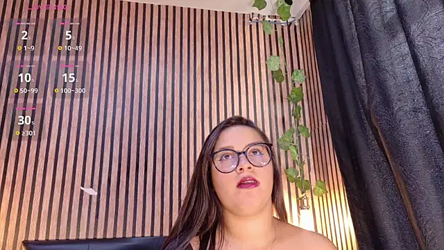 Snapshot of Victoria_Ponce1 chatting on September 23, 2025, 9:18 pm Victoria Ponce1 online show from September 23, 2025, 9:18 pm