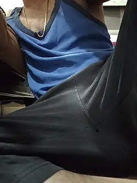 samee00721 online show from April 30, 2026, 7:09 pm