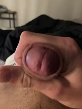 Snapshot of alixbg33 chatting on December 5, 2024, 9:06 pm alixbg33 online show from December 5, 2024, 9:06 pm