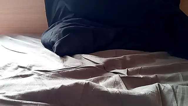 alixbg33 online show from March 14, 2026, 12:10 pm