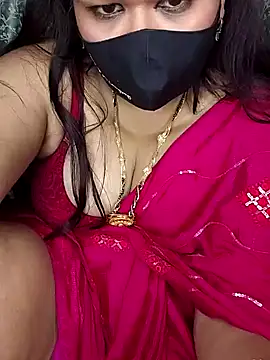 Snapshot of Mayuri77 chatting on January 25, 2025, 7:18 pm Mayuri77 online show from January 25, 2025, 7:18 pm