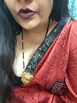 Snapshot of Mayuri77 chatting on February 13, 2025, 12:32 pm Mayuri77 online show from February 13, 2025, 12:32 pm