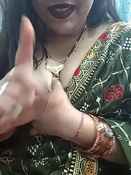 Snapshot of Mayuri77 chatting on March 18, 2025, 10:57 am Mayuri77 online show from March 18, 2025, 10:57 am