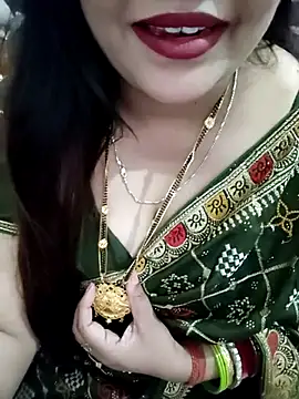 Snapshot of Mayuri77 chatting on November 18, 2025, 6:56 pm Mayuri77 online show from November 18, 2025, 6:56 pm