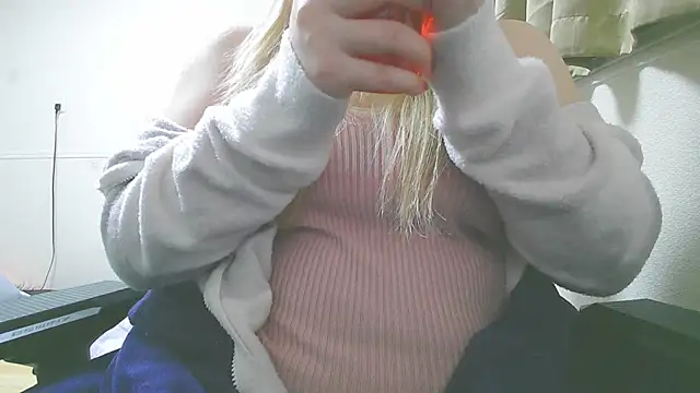 Remi official online show from December 4, 2025, 10:13 am