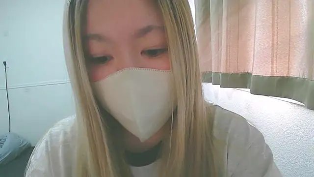 Snapshot of Remi_official chatting on May 7, 2026, 2:17 am Remi official online show from May 7, 2026, 2:17 am
