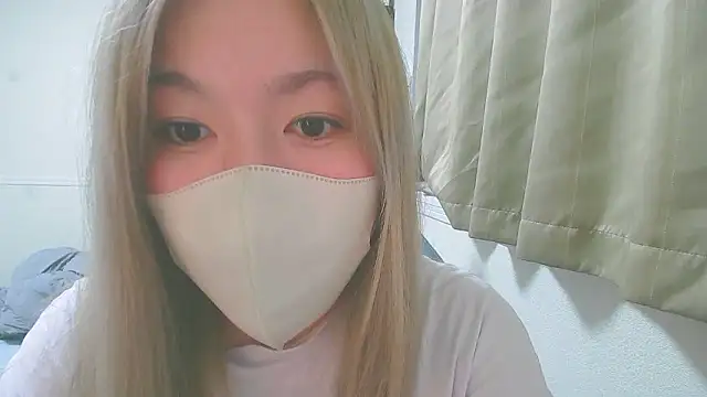 Snapshot of Remi_official chatting on June 12, 2026, 9:52 am Remi official online show from June 12, 2026, 9:52 am
