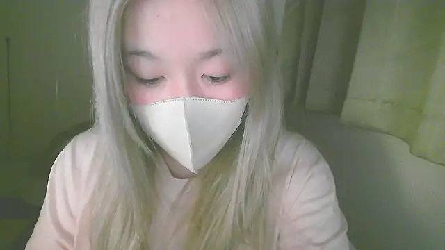 Snapshot of Remi_official chatting on June 14, 2026, 7:05 pm Remi official online show from June 14, 2026, 7:05 pm