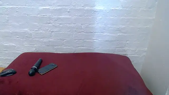 LolaTwerksXX online show from September 24, 2025, 11:13 am