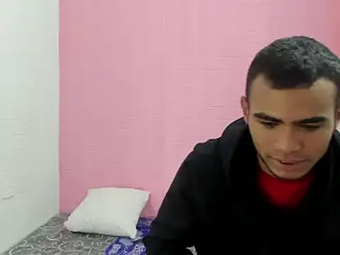 alessandro 2005 online show from December 5, 2024, 4:01 pm